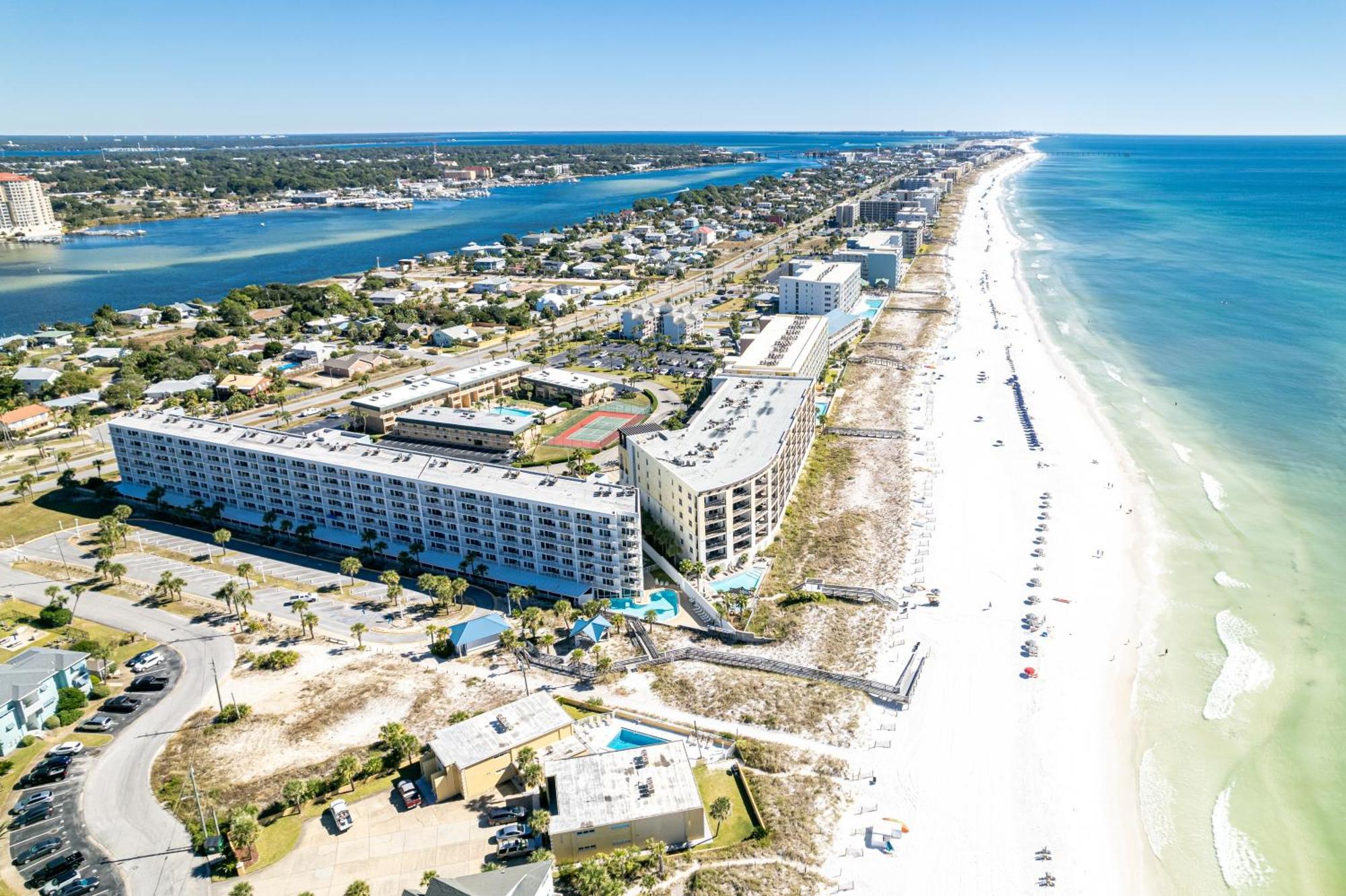 Seacrest 610 Is A 2 Bedroom Gulfside On Okaloosa Island Condo Fort Walton Beach Exterior photo